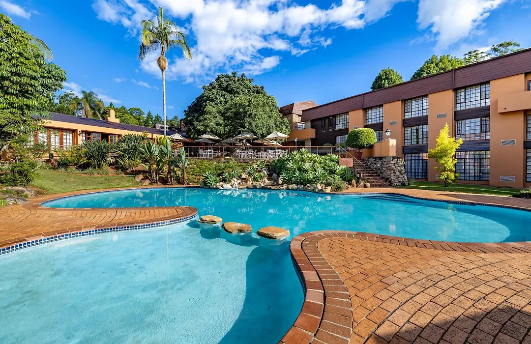 African Sky Hotels - Pine Lake Inn-1
