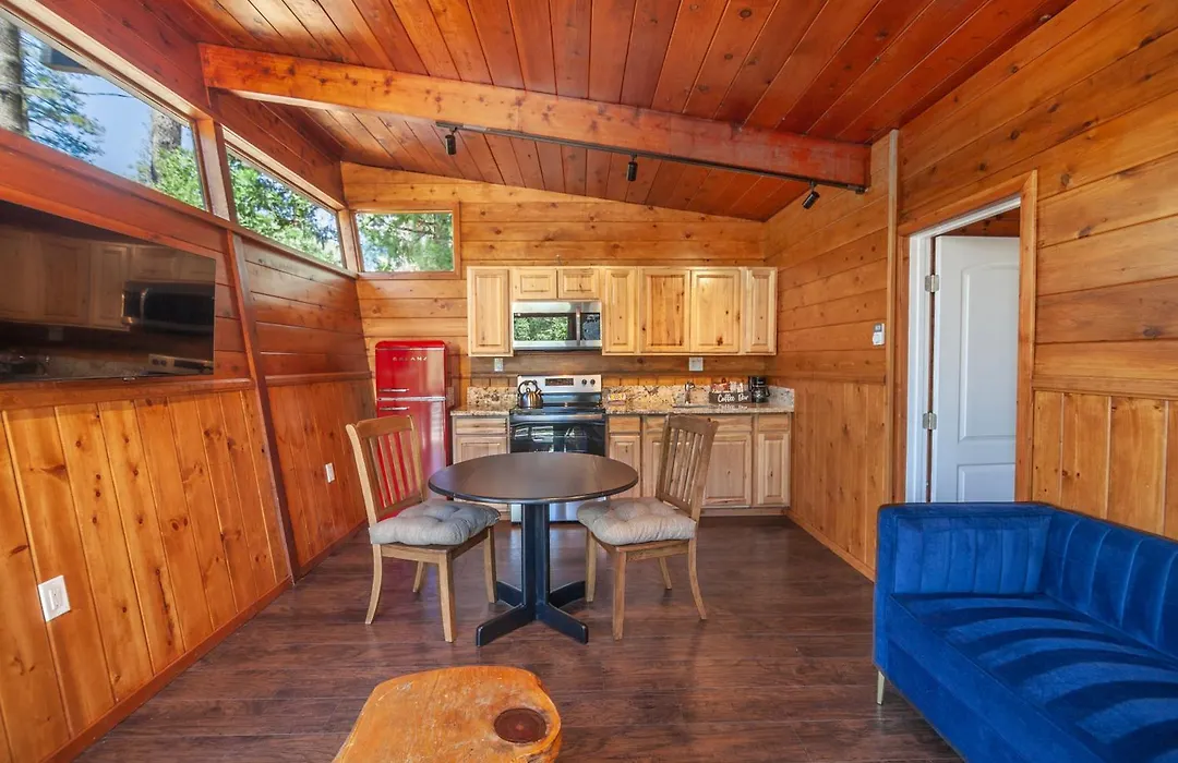 Tahquitz Pines Retreat-1