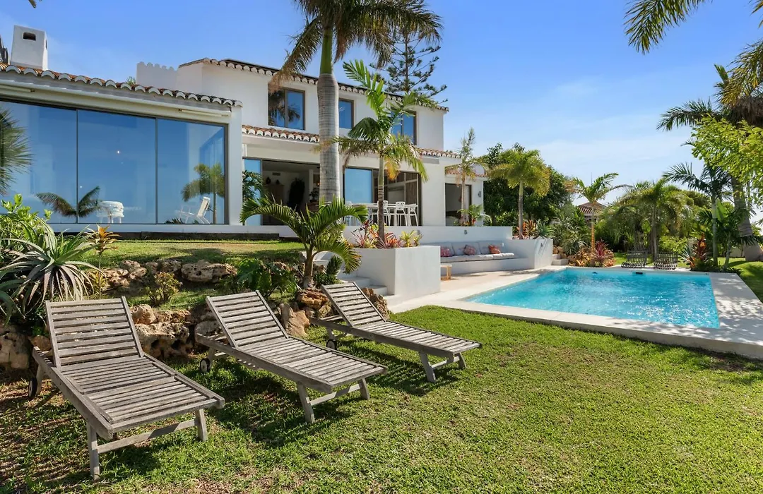 Bed & Breakfast In Villa Eden Palm-1