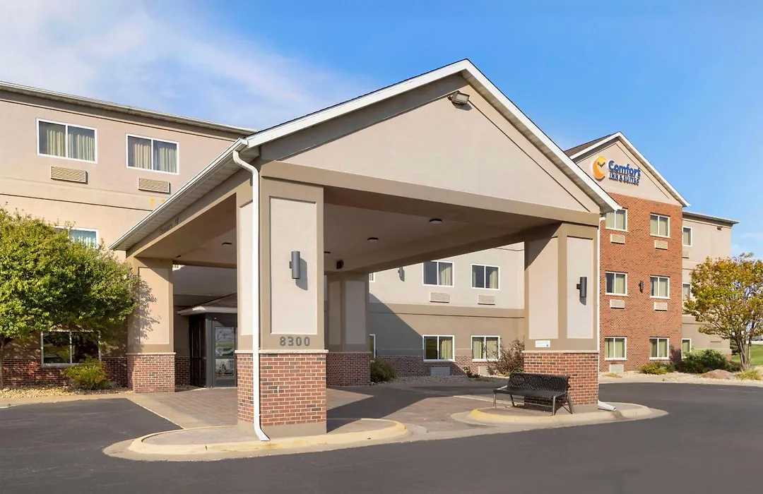 Comfort Inn & Suites Davenport - Quad Cities-1