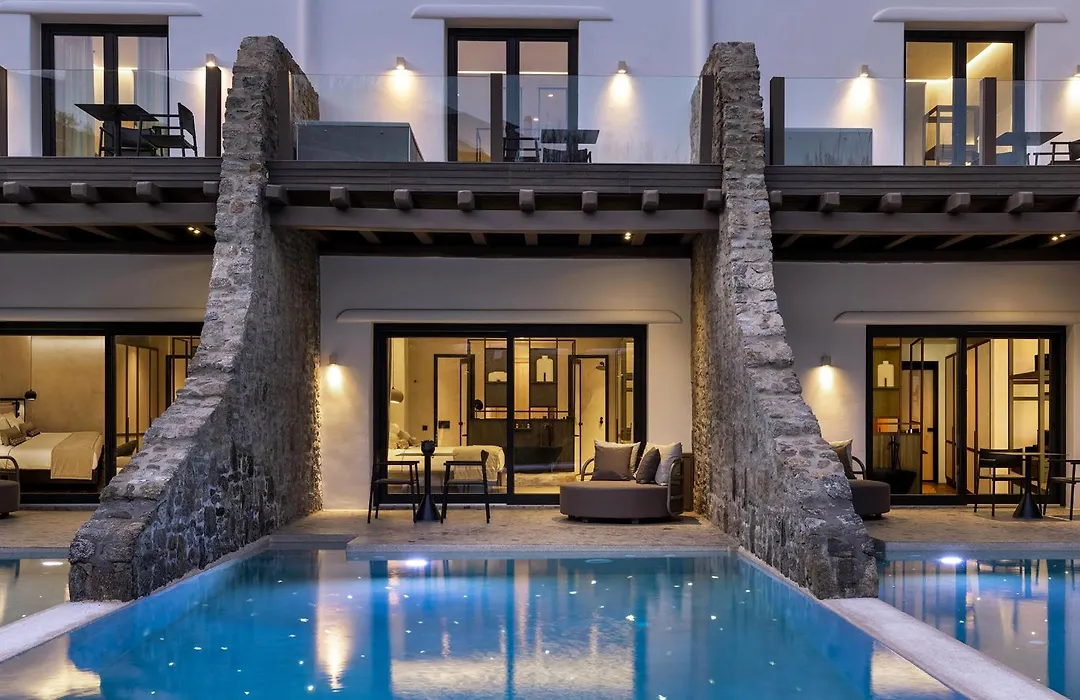 Aeonic Suites And Spa-1