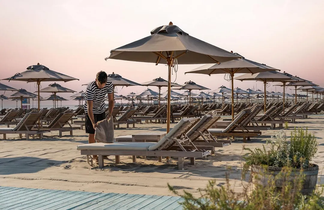 Villa Regina - Marepineta Resort-1