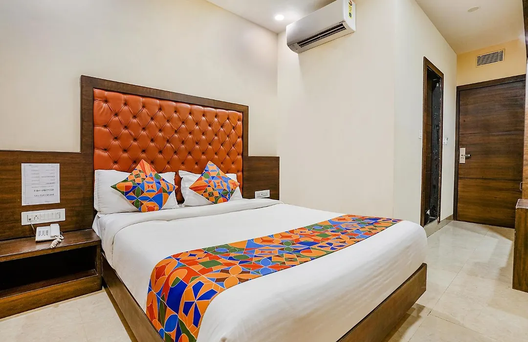 Fabhotel Vertigo Suites-1