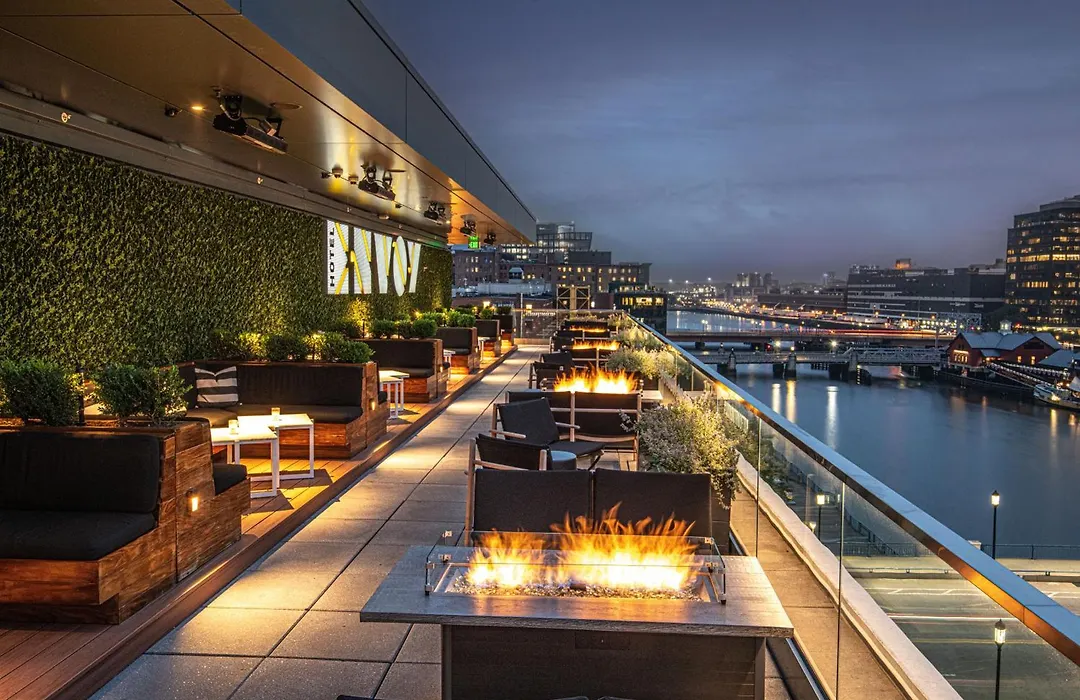 The Envoy Hotel, Autograph Collection-1