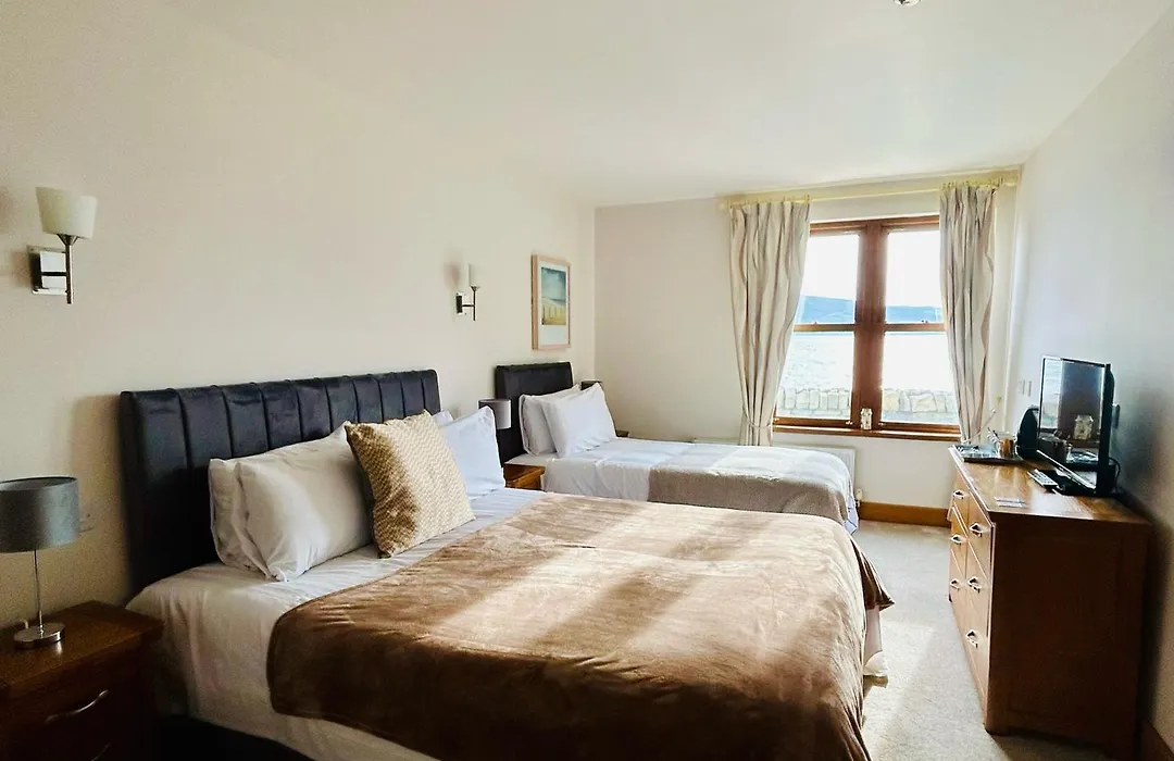 The Waters Edge Hotel-1