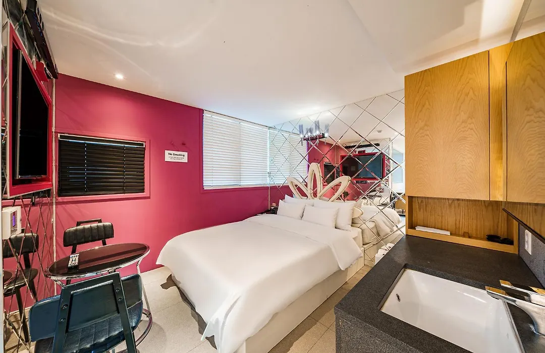 H-Avenue Hotel Yeoksam-1