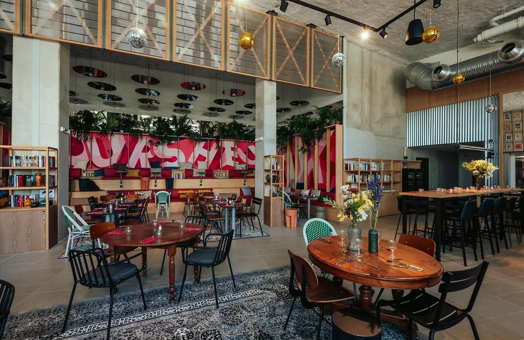 Jost Hotel Montpellier Centre St Roch-1