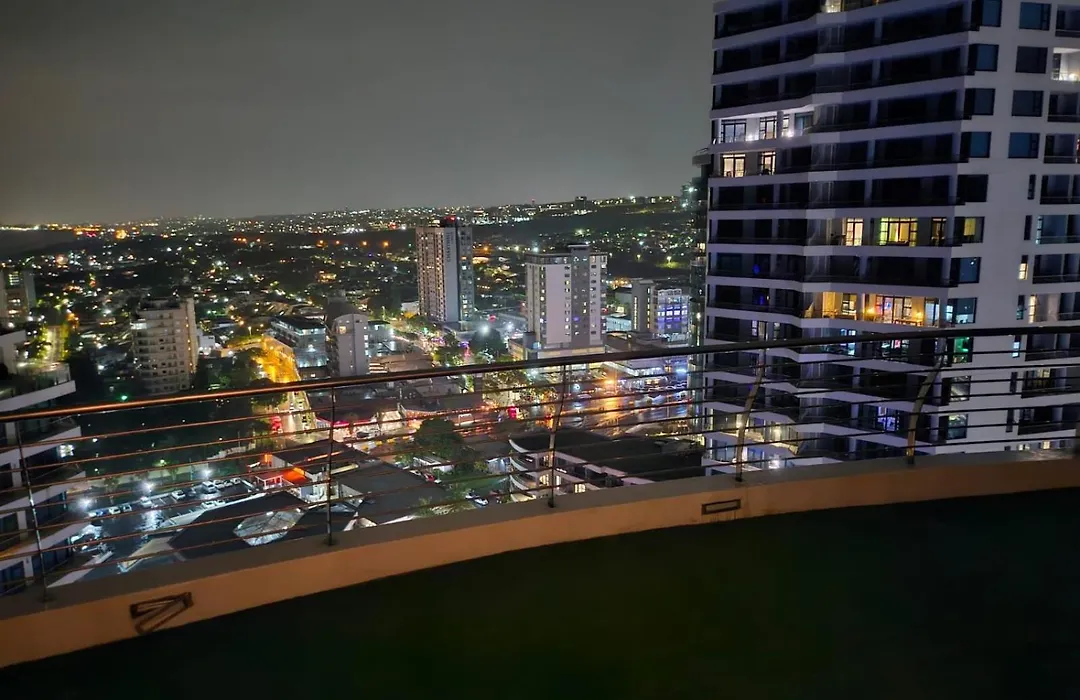 At Umhlanga Oceans Or Oysters Or Pearls Apts Min Stay Apply-1