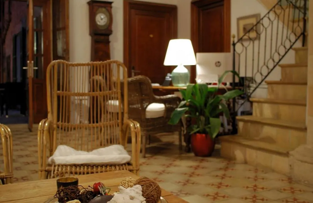 Petit Hotel Algaida-1