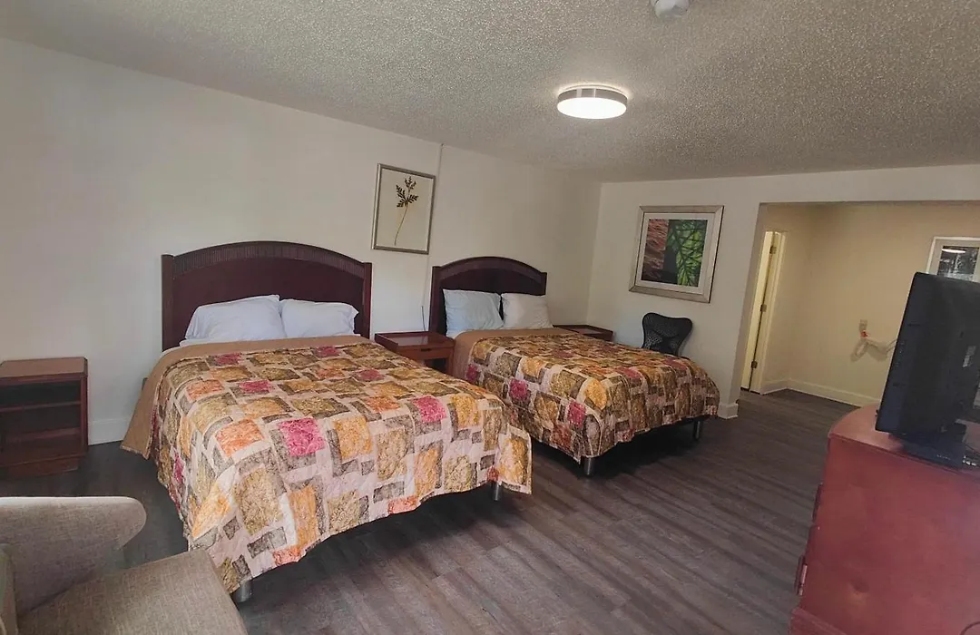 Mount Airy Motel-1