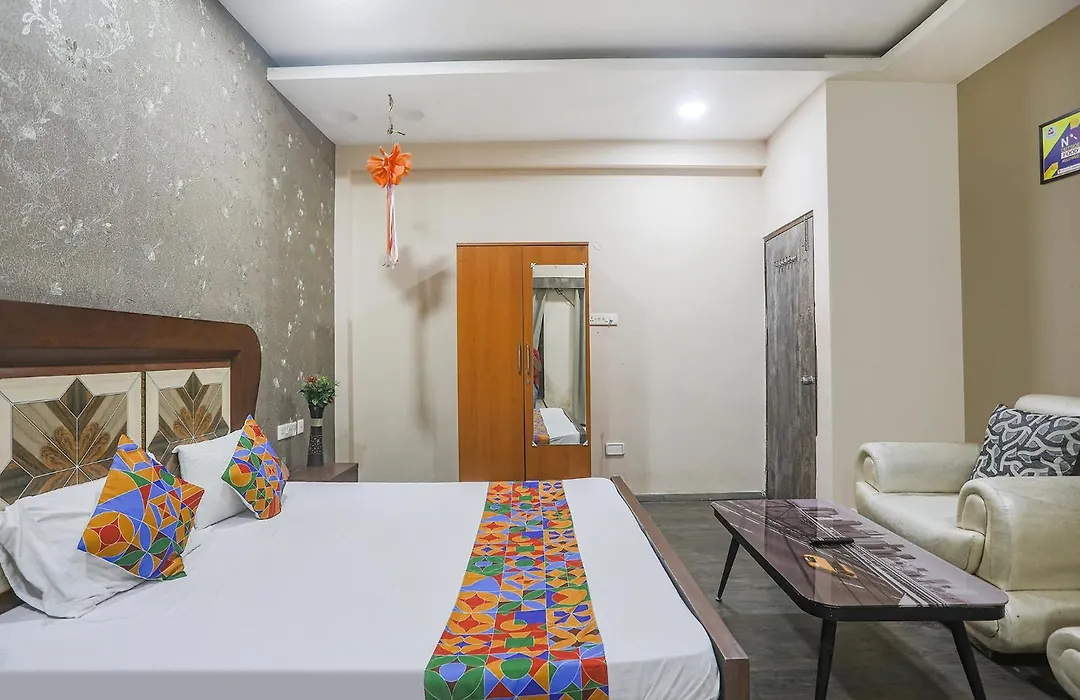 Fabhotel Classic Stay Inn-1