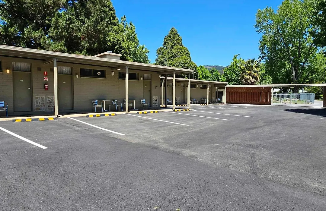 Bright Motor Inn-1