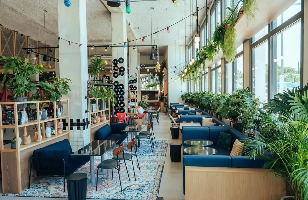 Jost Hotel Montpellier Centre St Roch-1