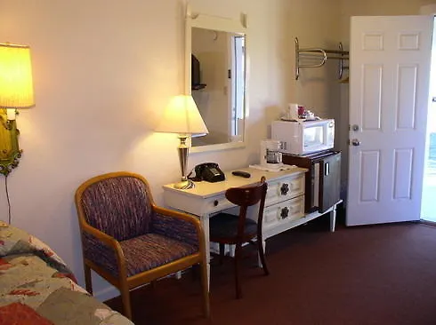 Hacienda Motel-1