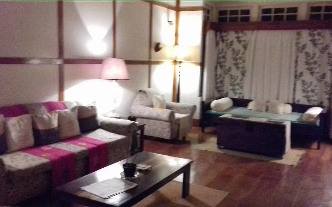 Cafe Shillong Bed & Breakfast-1