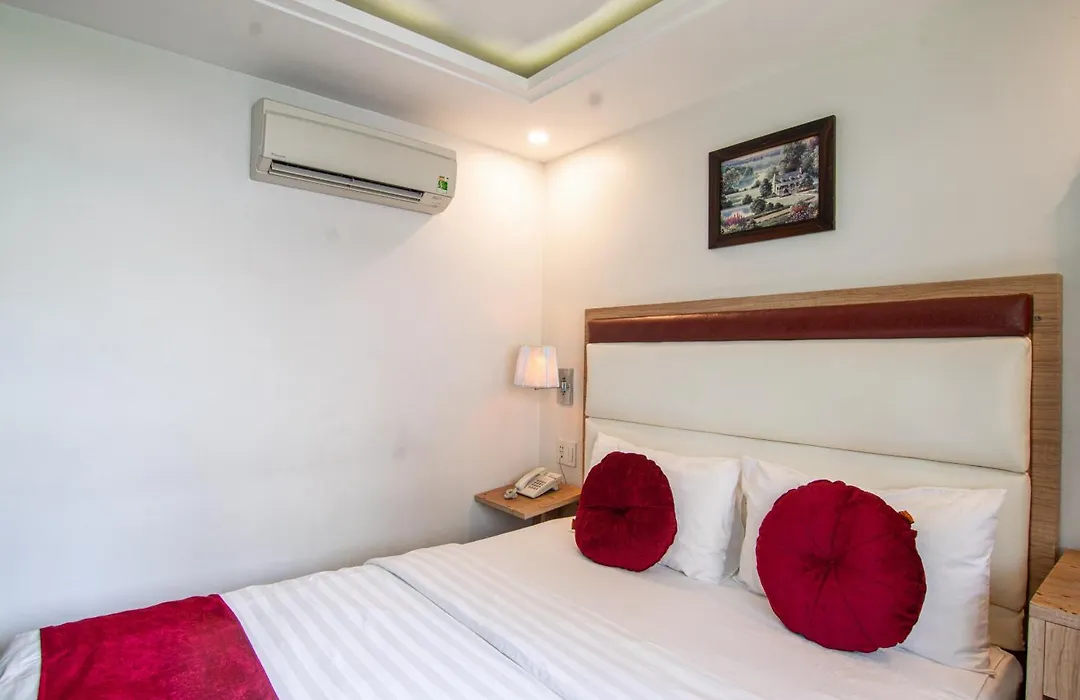 Diamond Hotel Massage & Spa-1