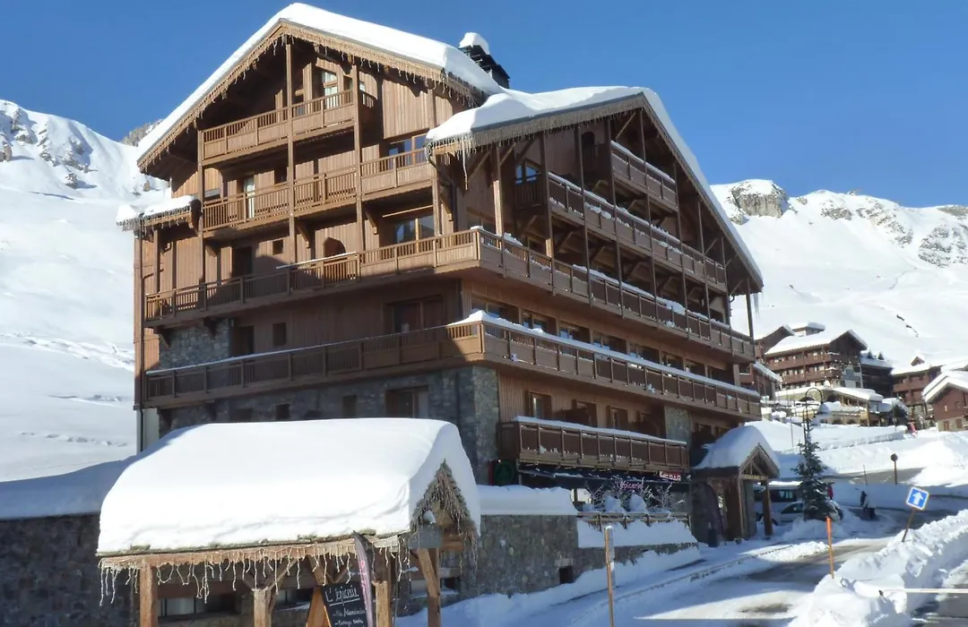 Residences Village Montana By Les Etincelles-1