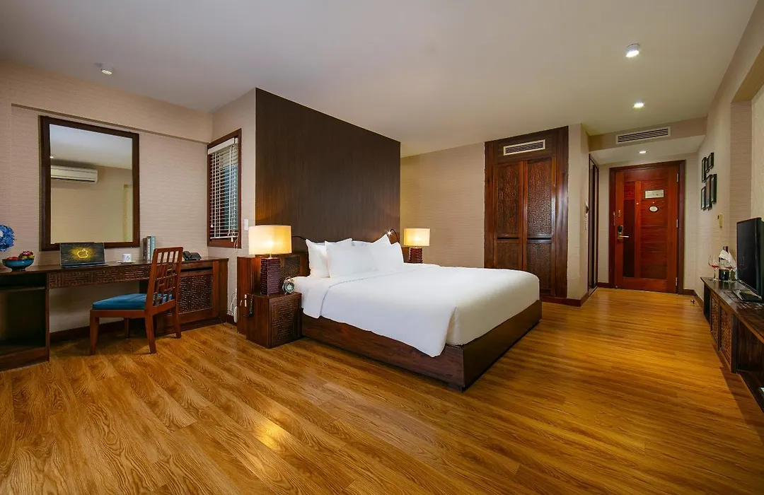 Oriental Suites Hotel & Spa-1