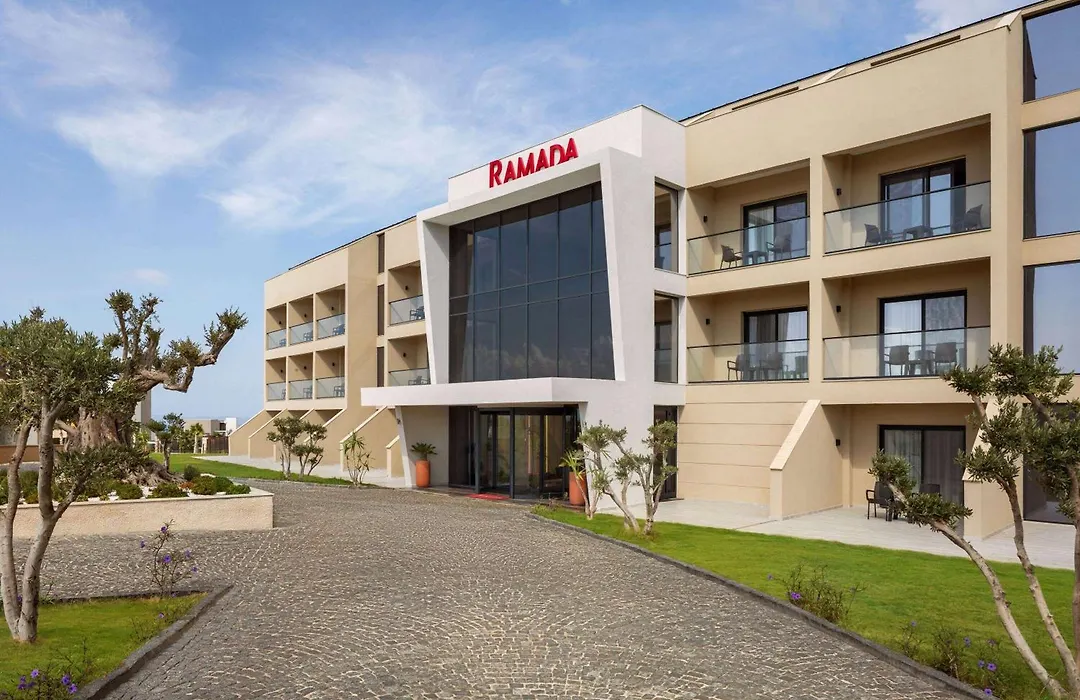 Ramada By Wyndham Cesme-1