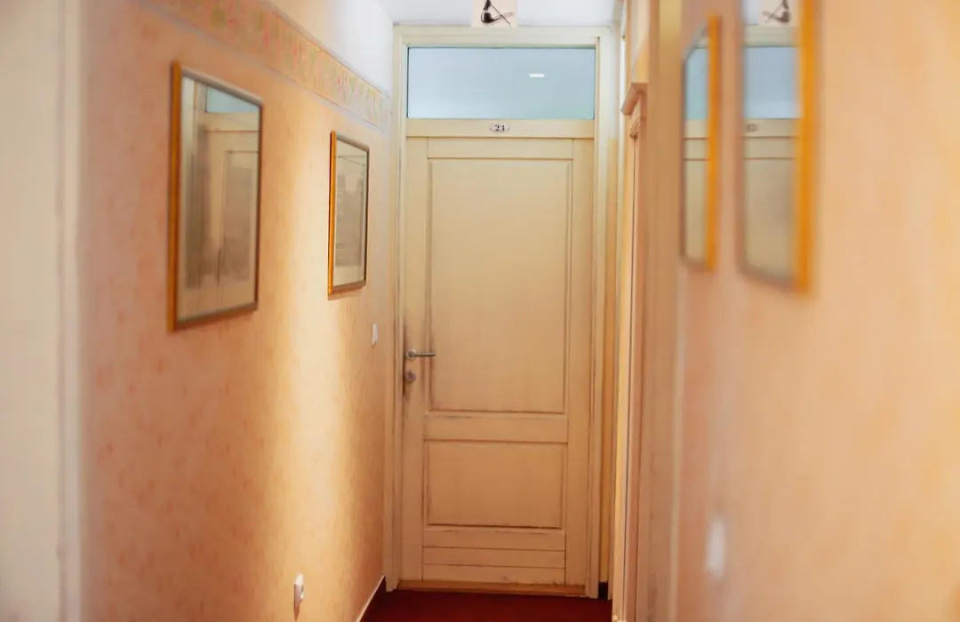 Hotel Lula-1