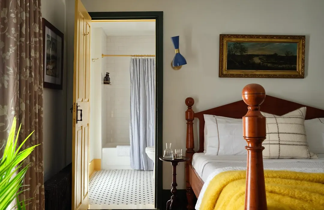 The Ell, A Historic, Luxurious 2 Bed, 2 Bath Private Suite In Lovell-1