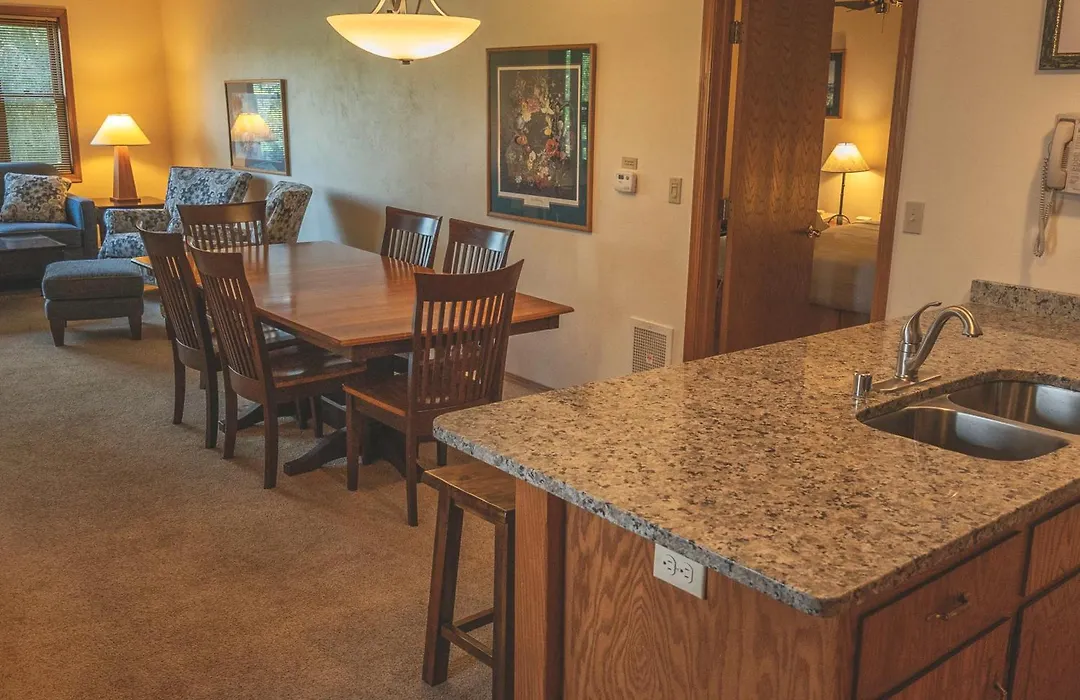 Pheasant Park Resort-1