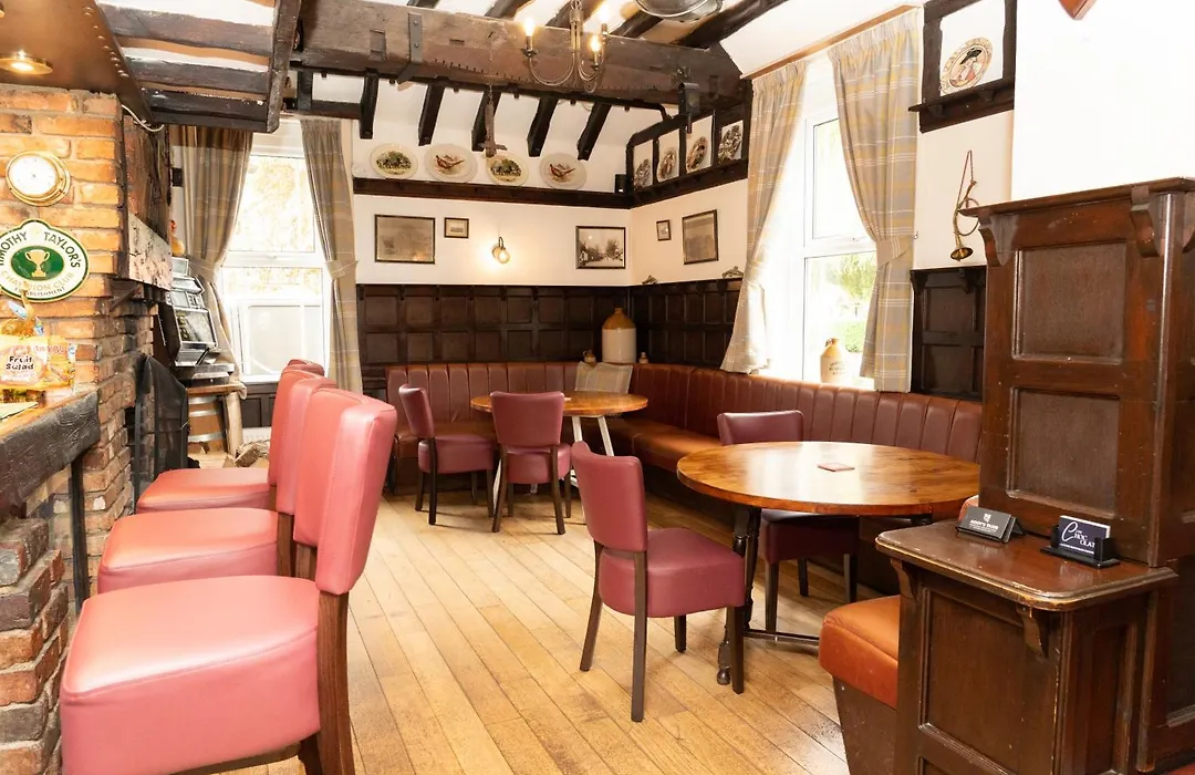 The Finch Hatton Arms-1
