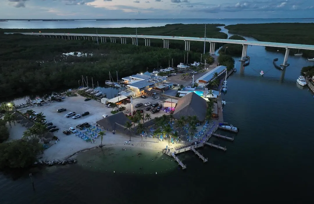 Gilbert'S Resort & Marina-1