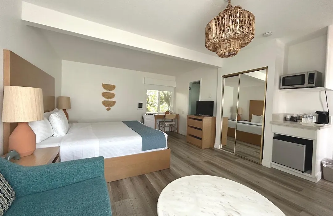 Capri Laguna On The Beach - A Boutique Hotel-1