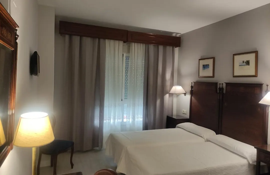 Hotel Iberia Plaza América-1