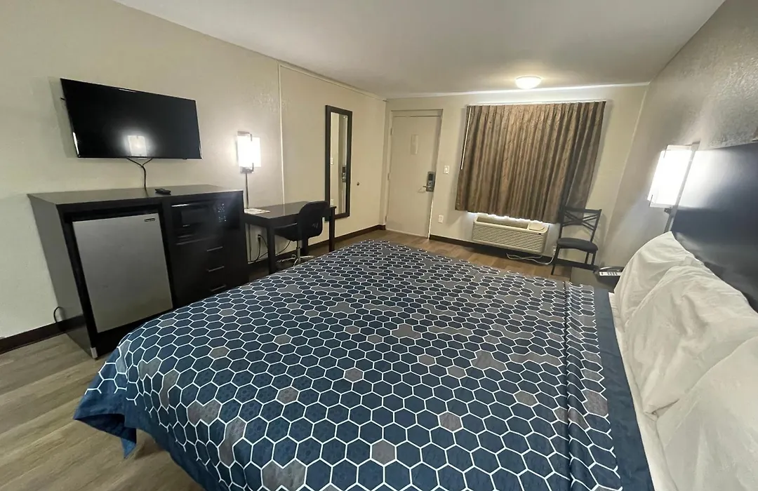 Royal Inn Motel-1