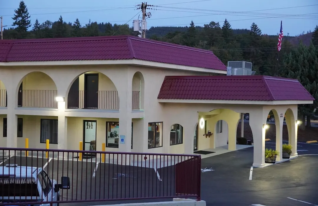 Timberland Inn & Suites-1