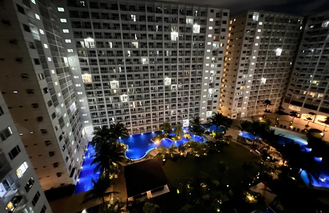 Studio Units At Shore Residences Condo Moa Complex Near Airport-1