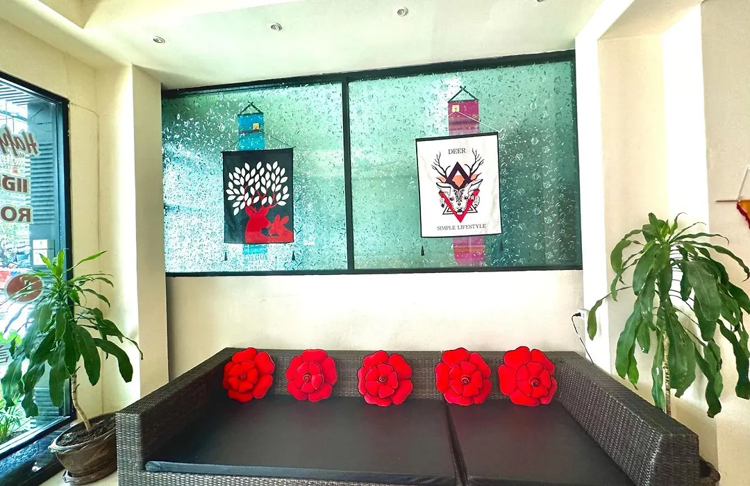Happy 99 Guest House-1