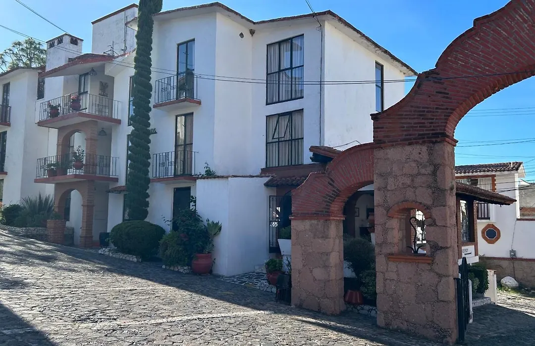 Villas De La Montana-1