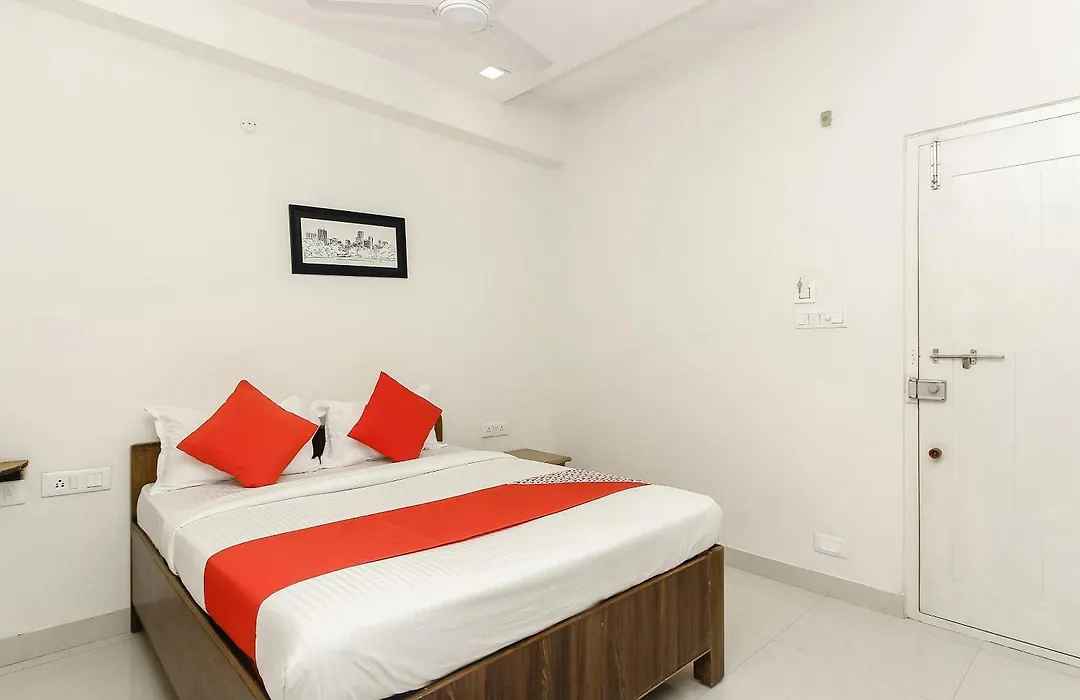 Capital O Hotel Green Leaf-1