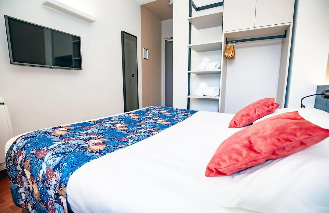 Logis Hotel De France - Face A La Mer-1