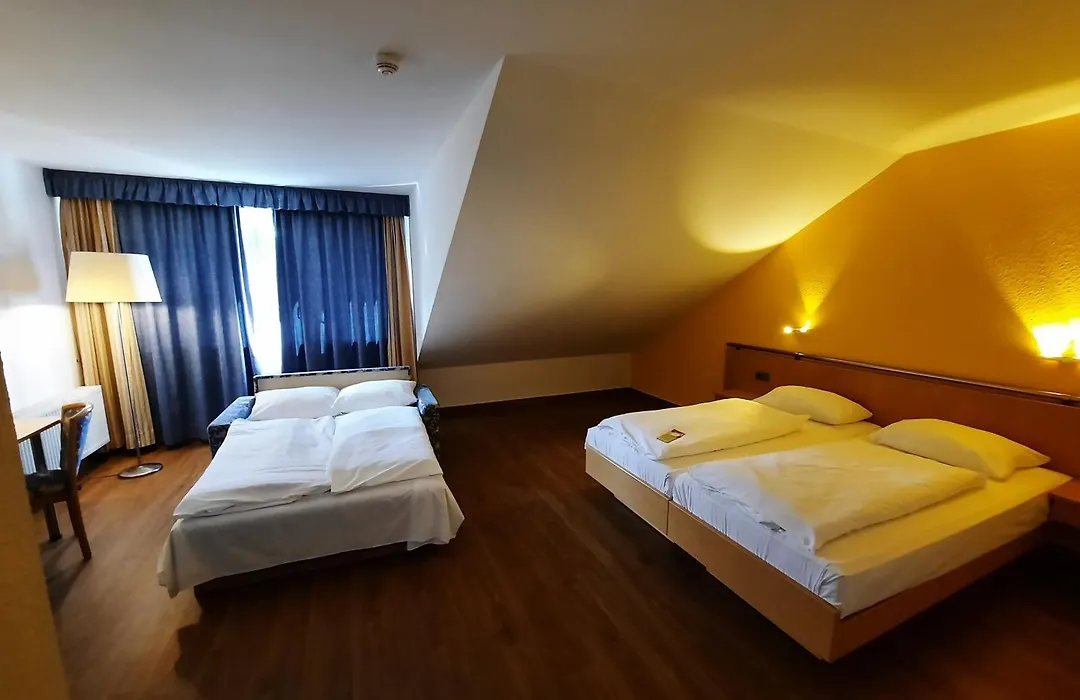 Hotel am Markt Garni - Aegidienberg-1