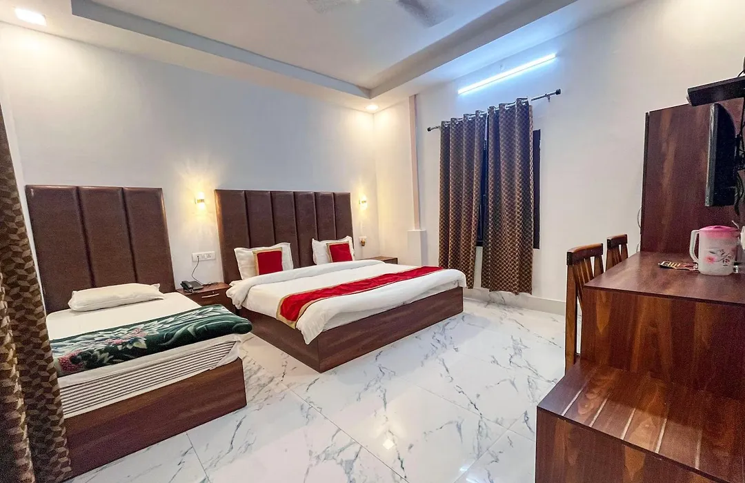 Hotel Embassy-1