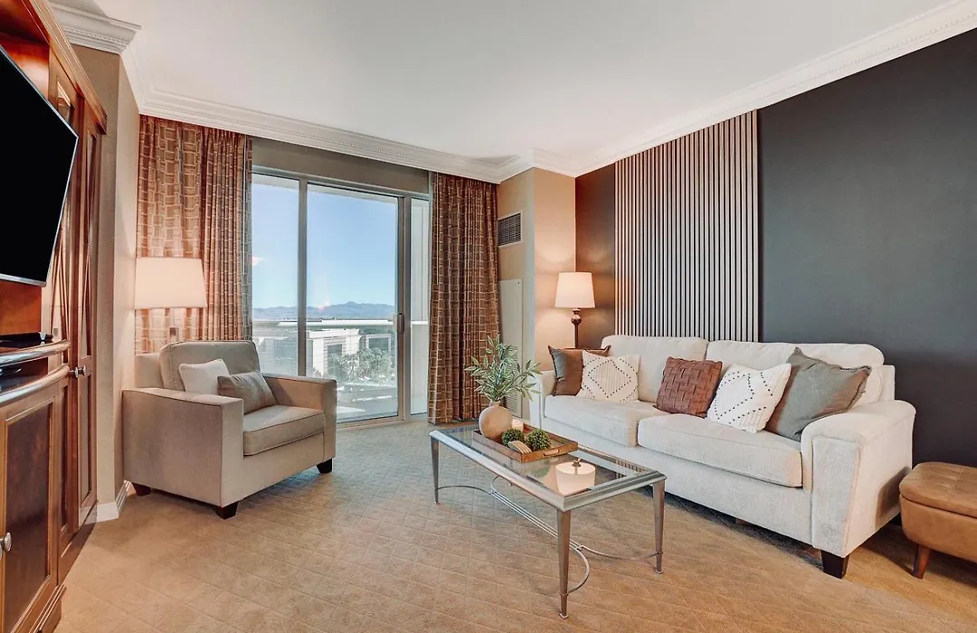 Luxe 702 Mgm Signature With Balcony-1