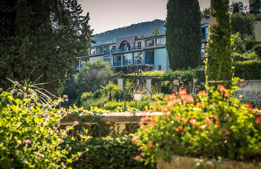 Aec Village Vacances - Les Cedres-1
