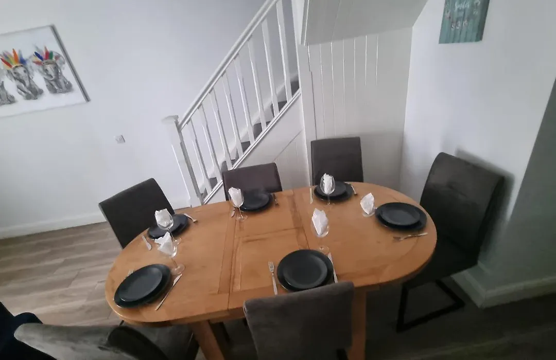 Eyre Square Lane Budget Rooms-1