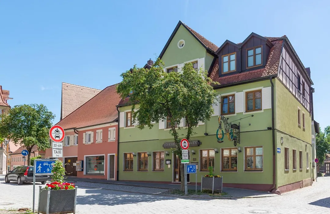 Hotel-Garni Goldener Schwan-1