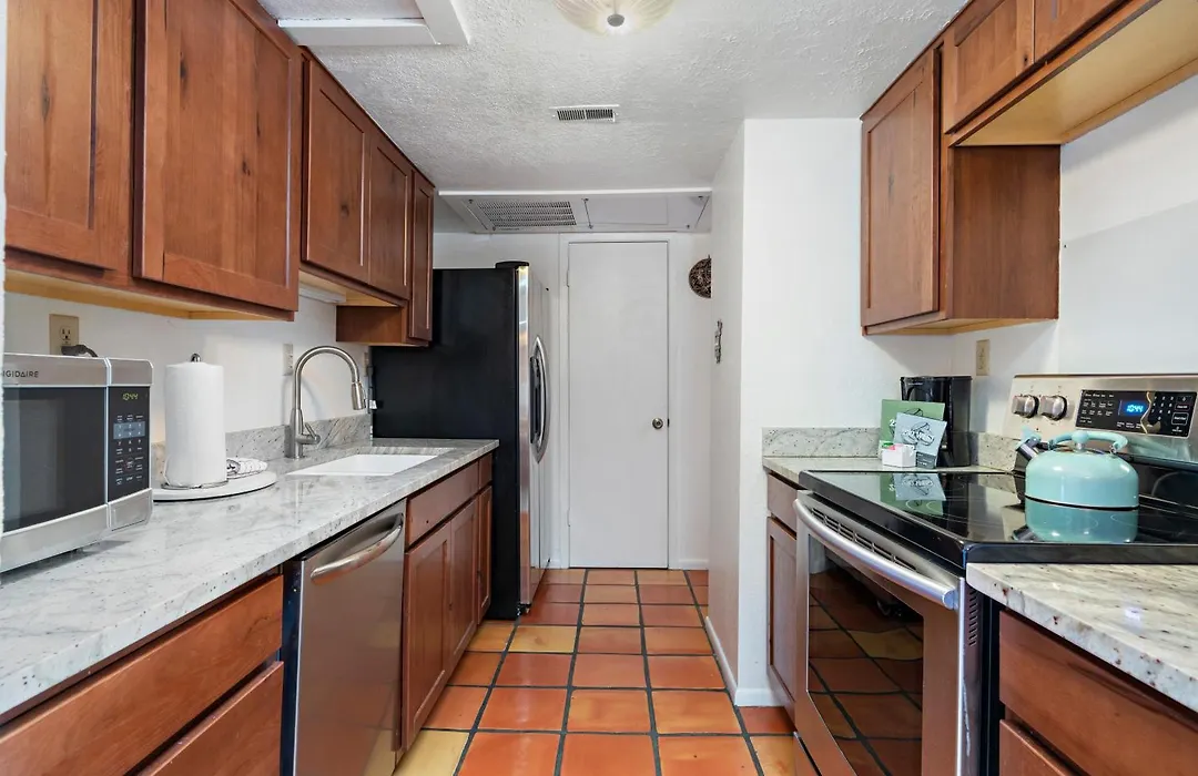 Fort Marcy Suites By All Seasons Resort Lodging-1