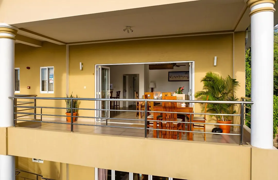 Tropical Hideaway-1