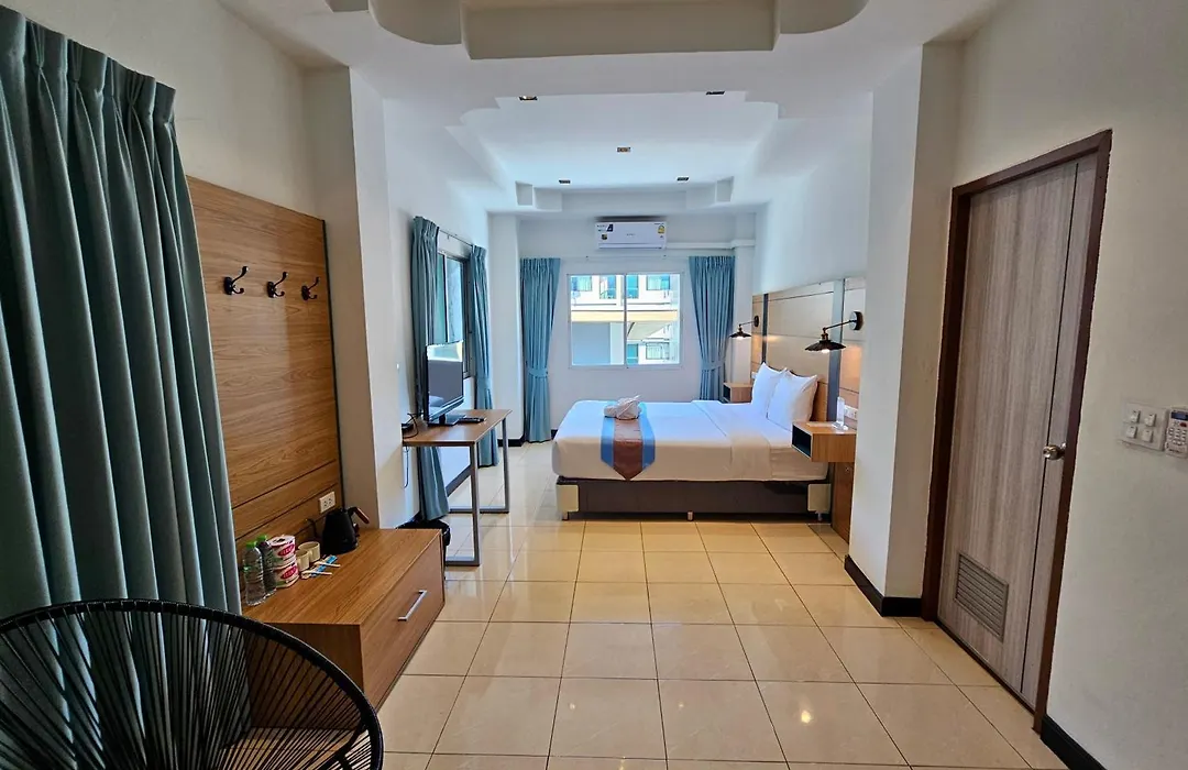 The Base Inn Pattaya-1