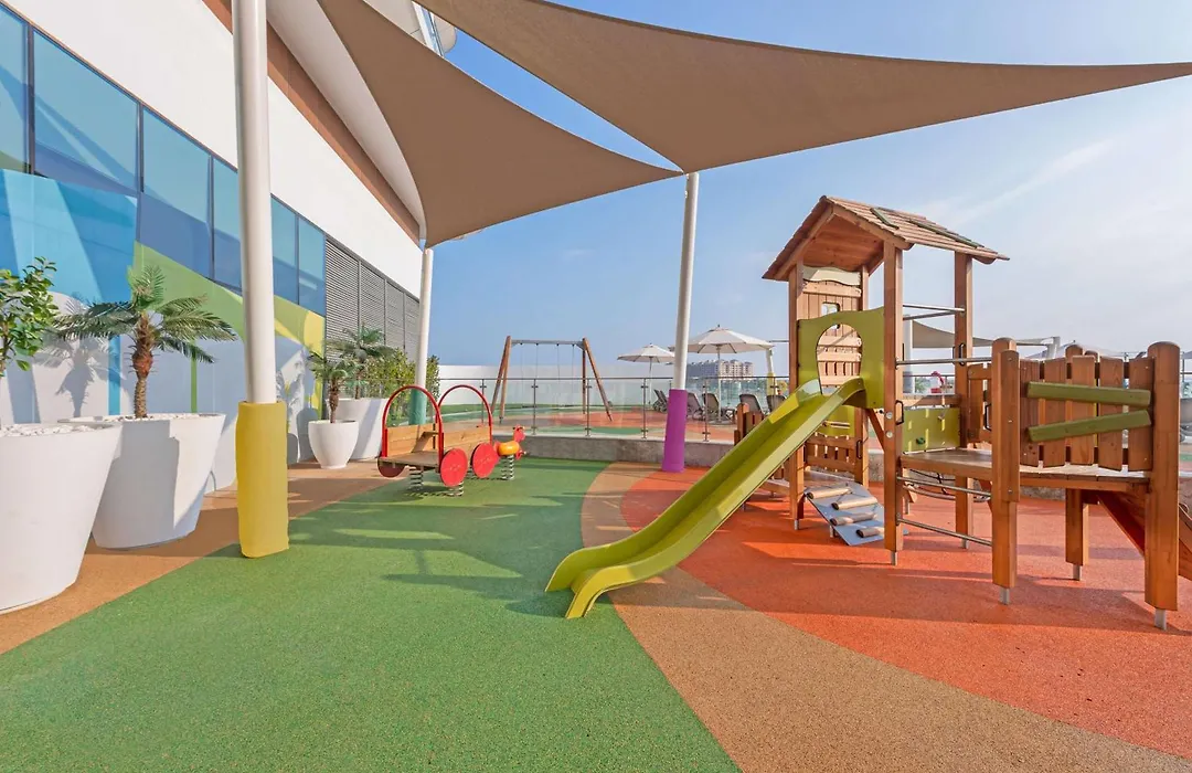 Hampton By Hilton Marjan Island-1