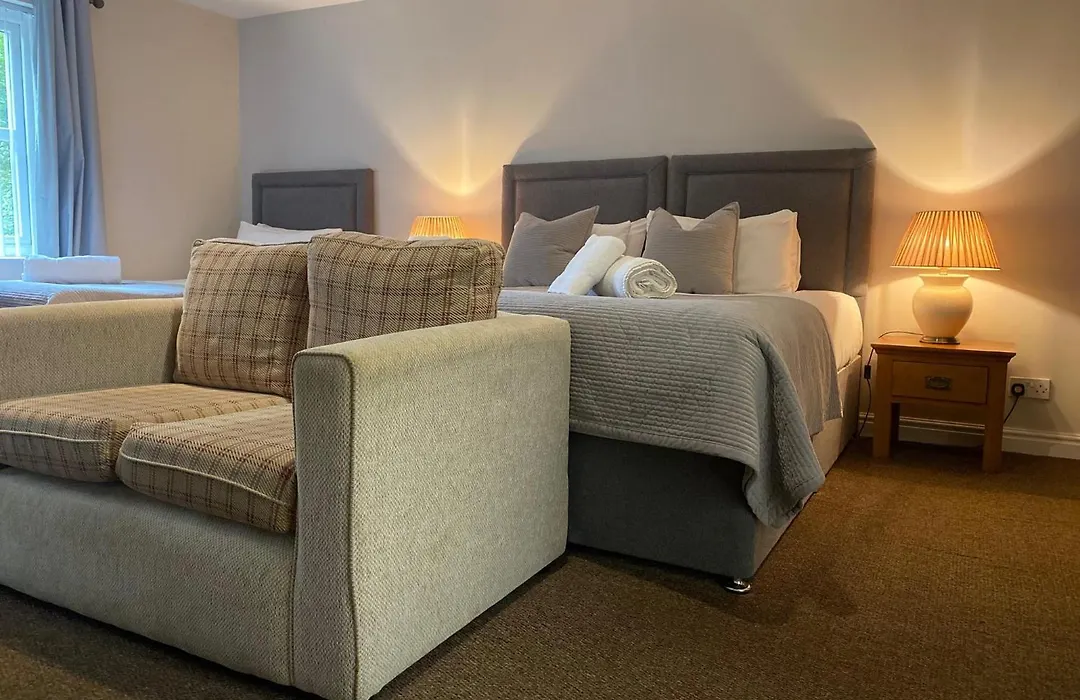 The Oaks Hotel-1