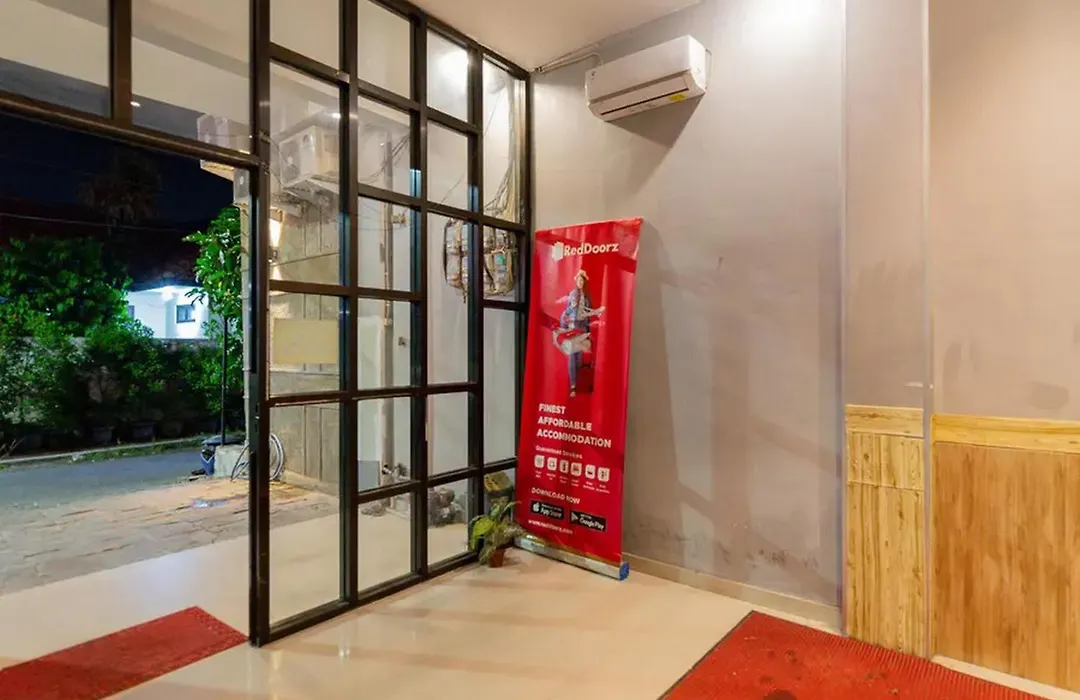 RedDoorz @ Manukan Surabaya-1