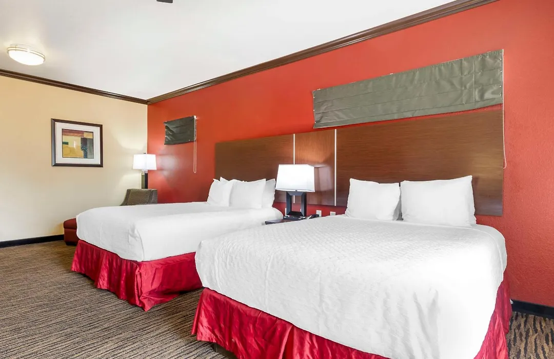 Best Western Plus Classic Inn And Suites-1